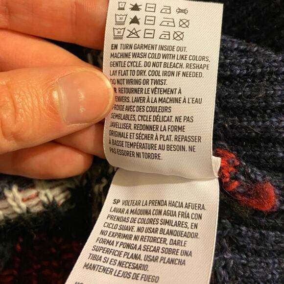 American Eagle Outfitters Womens Knit Sweater Holiday Size Medium Christmas - Picture 5 of 6